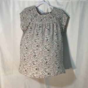 66-5 ANN TAYLOR OUTLET gray multicolor floral cap sleeve yoke top M